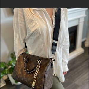 Authentic Louis Vuitton purse